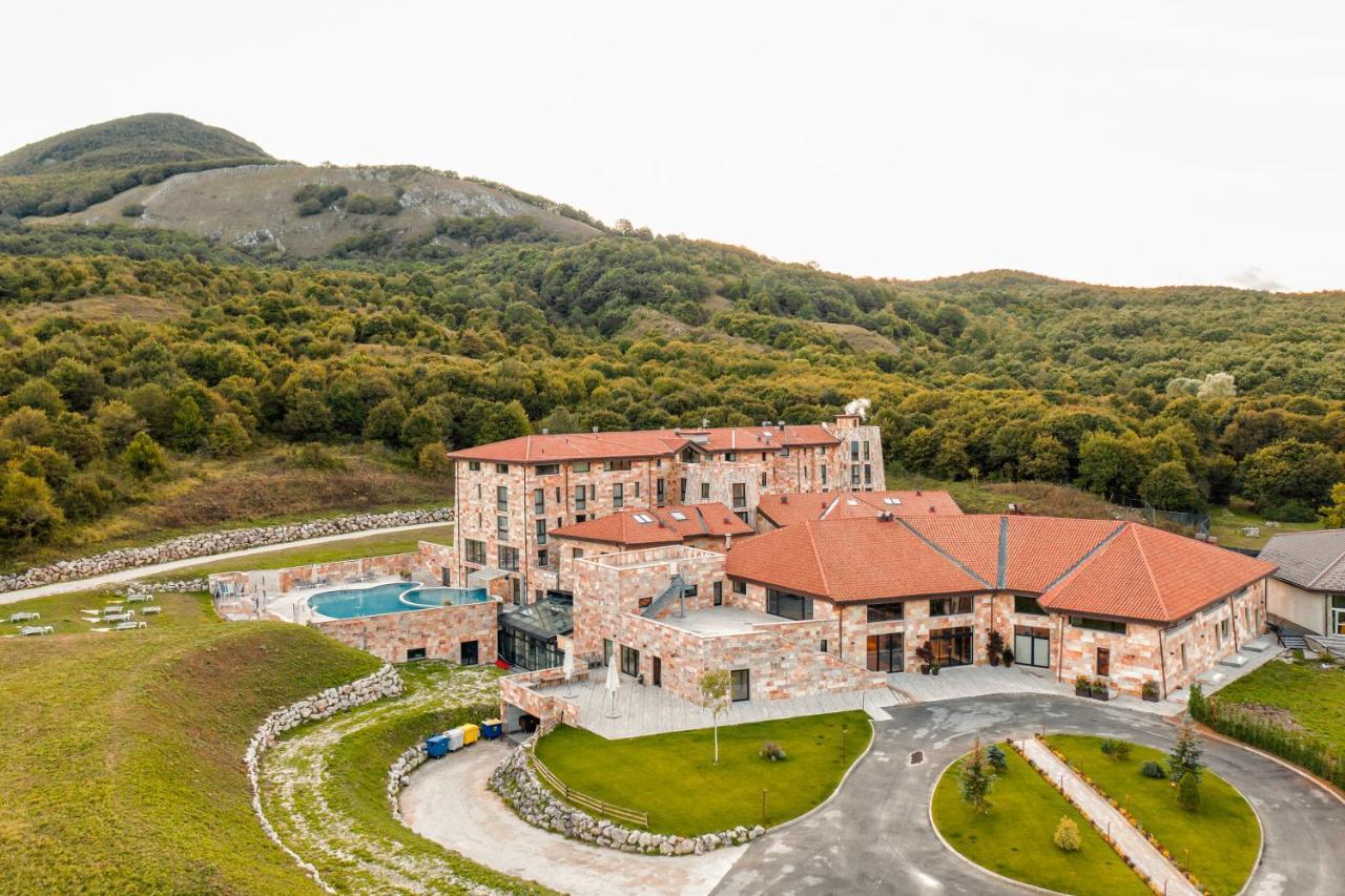 Aqua Montis Resort & Spa Rivisondoli Buitenkant foto